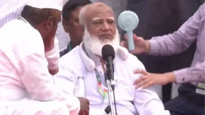 বক্তব্যের সময় মঞ্চে ঢলে পড়লেন জামায়াত আমির ডা. শফিকুর রহমান